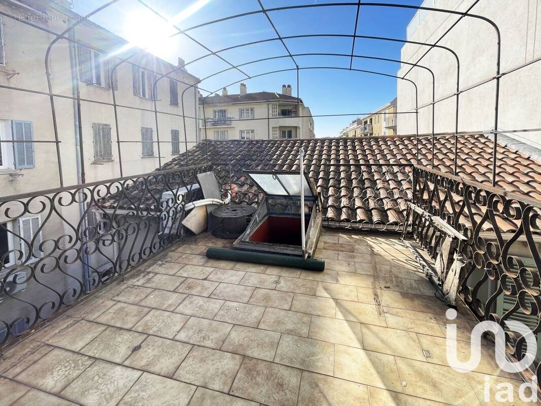 Photo 1 - Appartement à TOULON