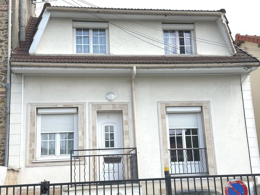Maison à STAINS