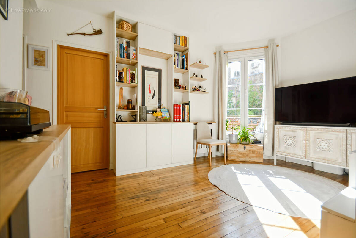 Appartement à ISSY-LES-MOULINEAUX