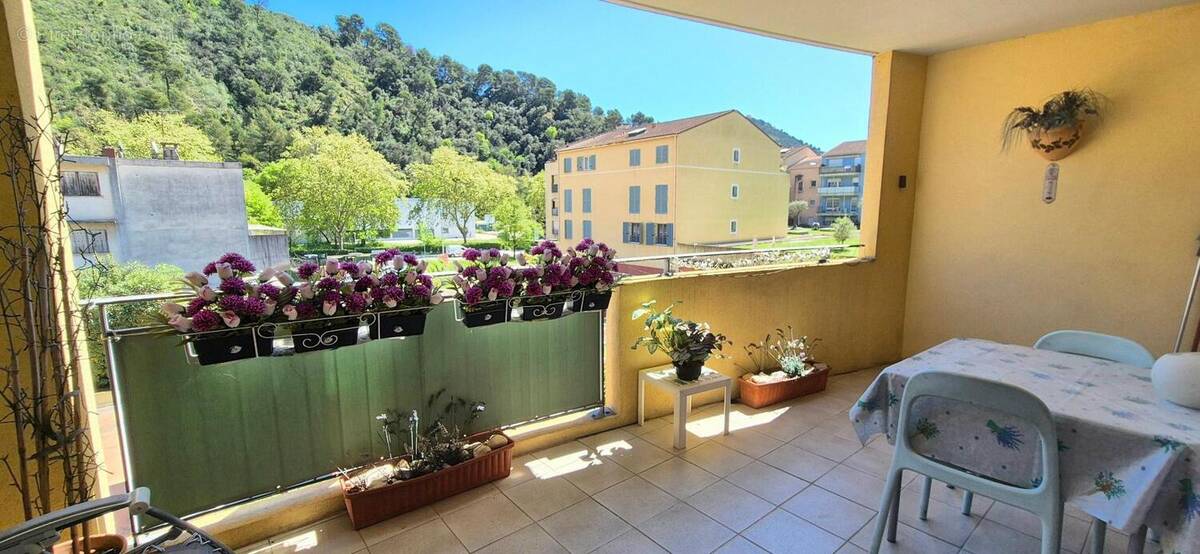 Appartement à SAINT-ANDRE-DE-LA-ROCHE