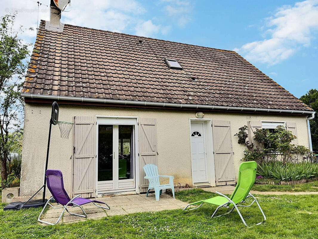 Maison à EPERNON