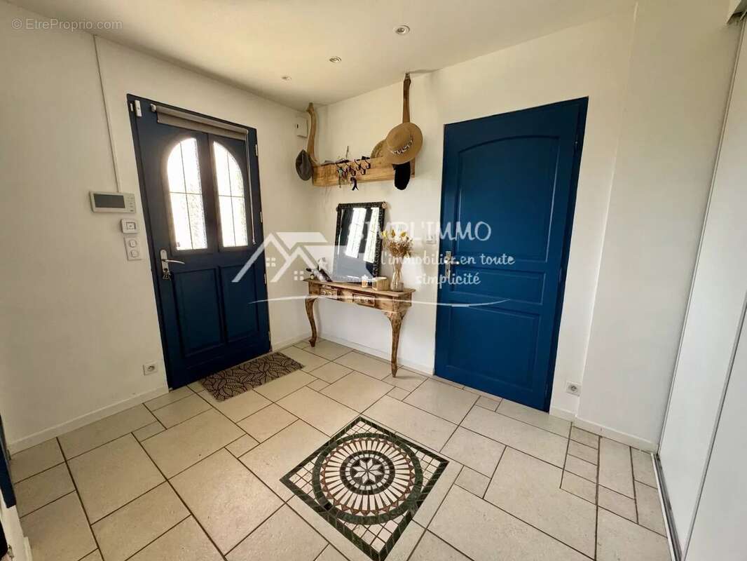 Maison à BORDS