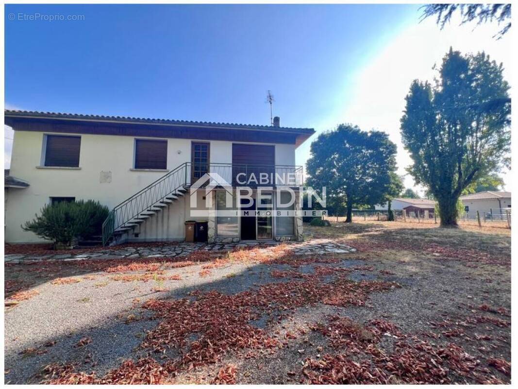 Maison à VAYRES