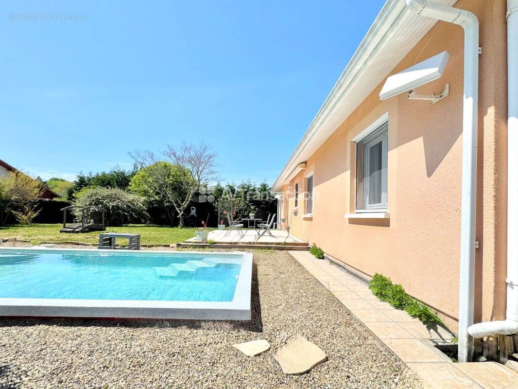 Maison à LE PORGE