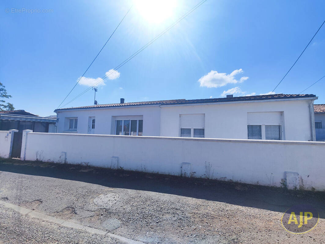 Maison à L&#039;AIGUILLON-SUR-MER