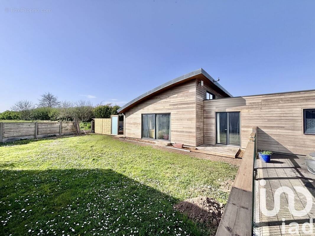 Photo 1 - Maison à PLOUGUERNEAU