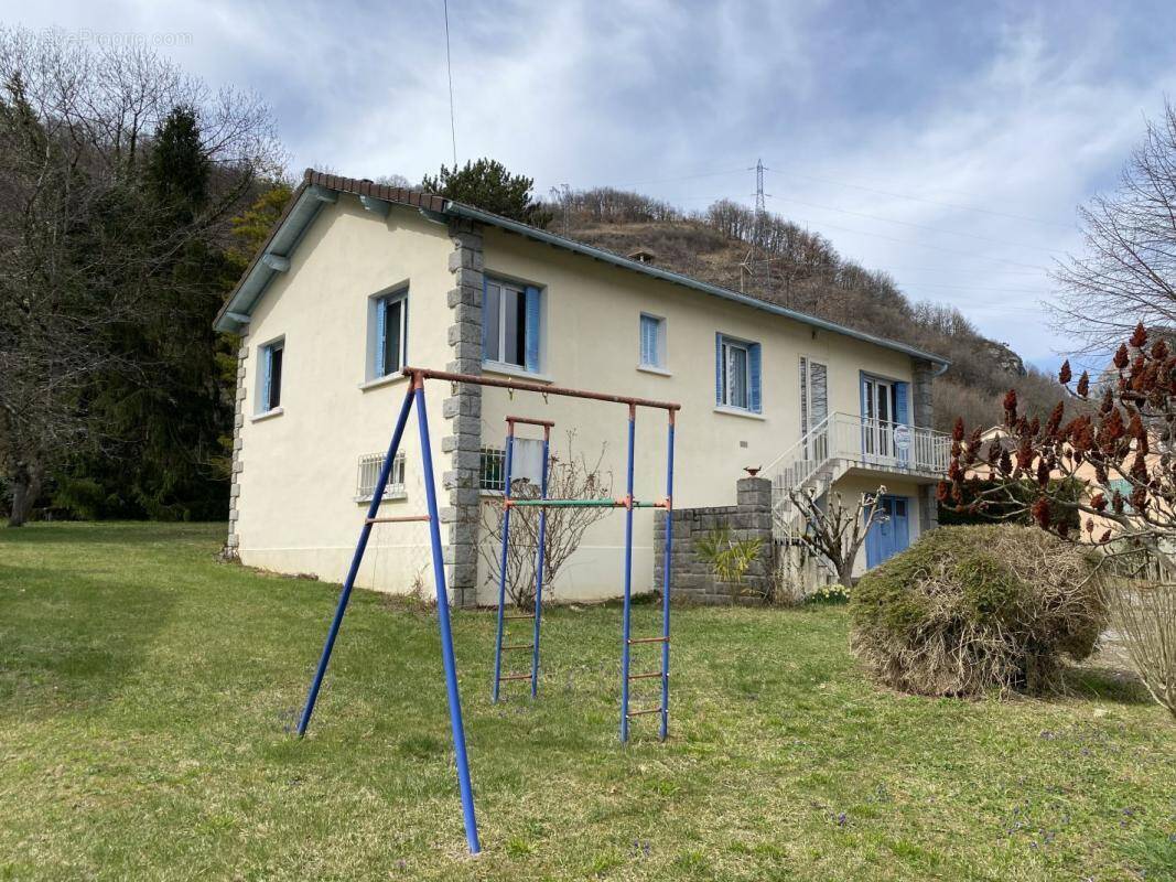 Maison à TARASCON-SUR-ARIEGE