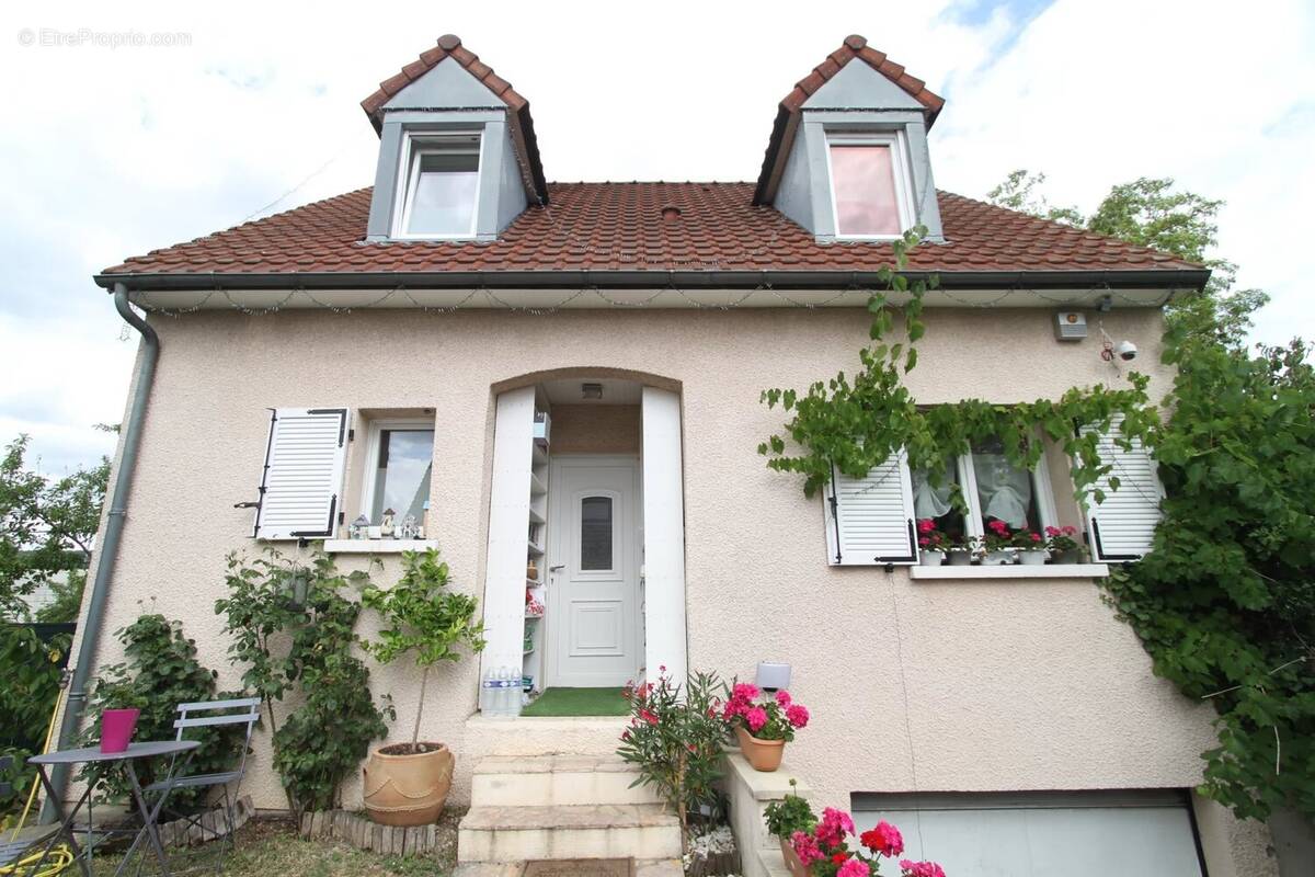 Maison à VERNOUILLET