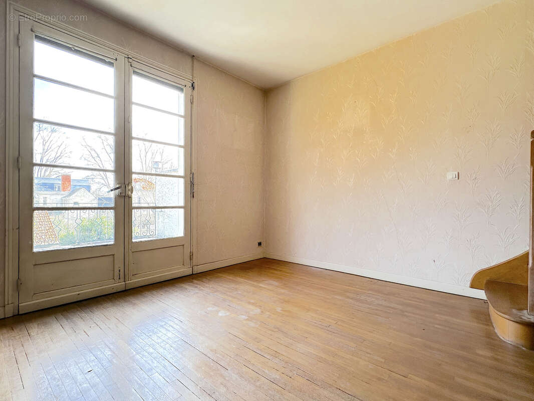Maison à CHATELLERAULT