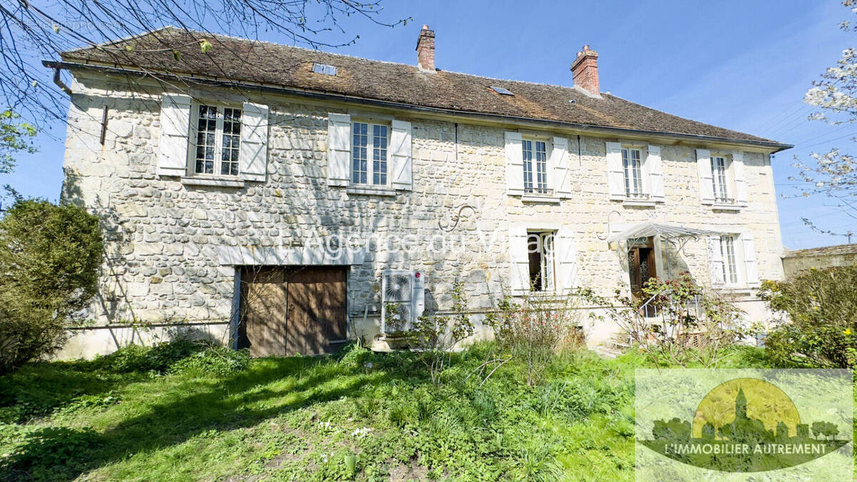 Maison à MARINES