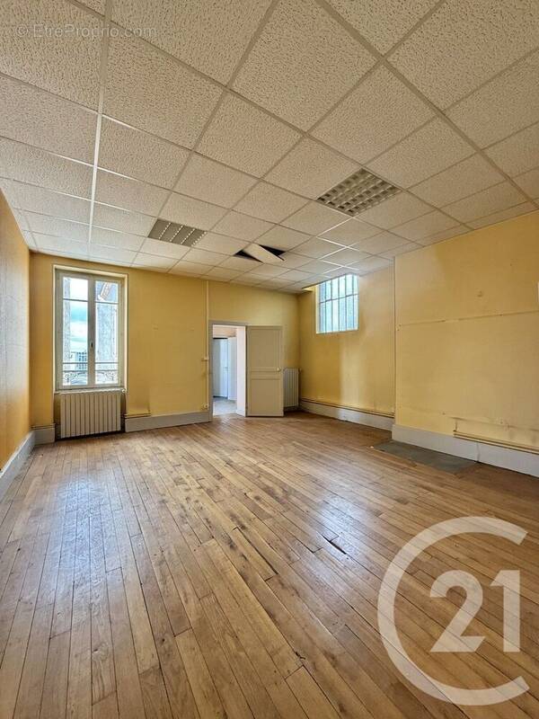 Appartement à MOULINS