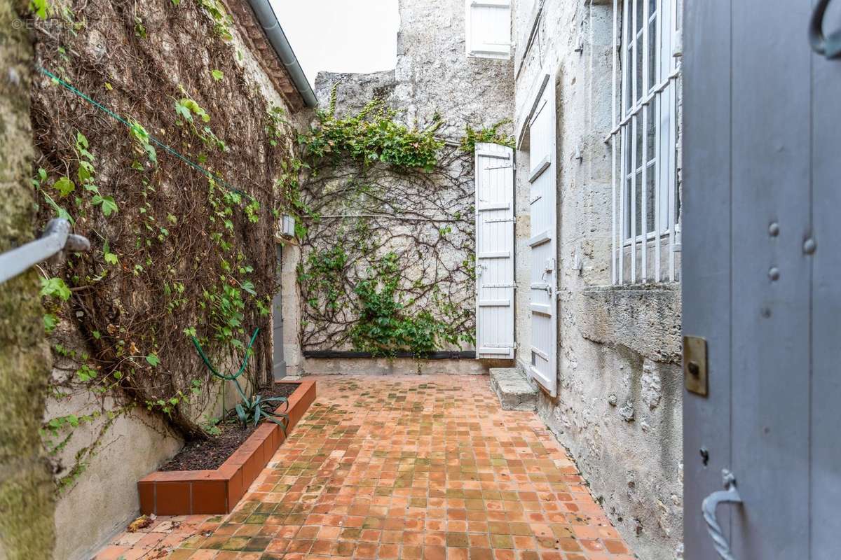 Maison à PUYMIROL