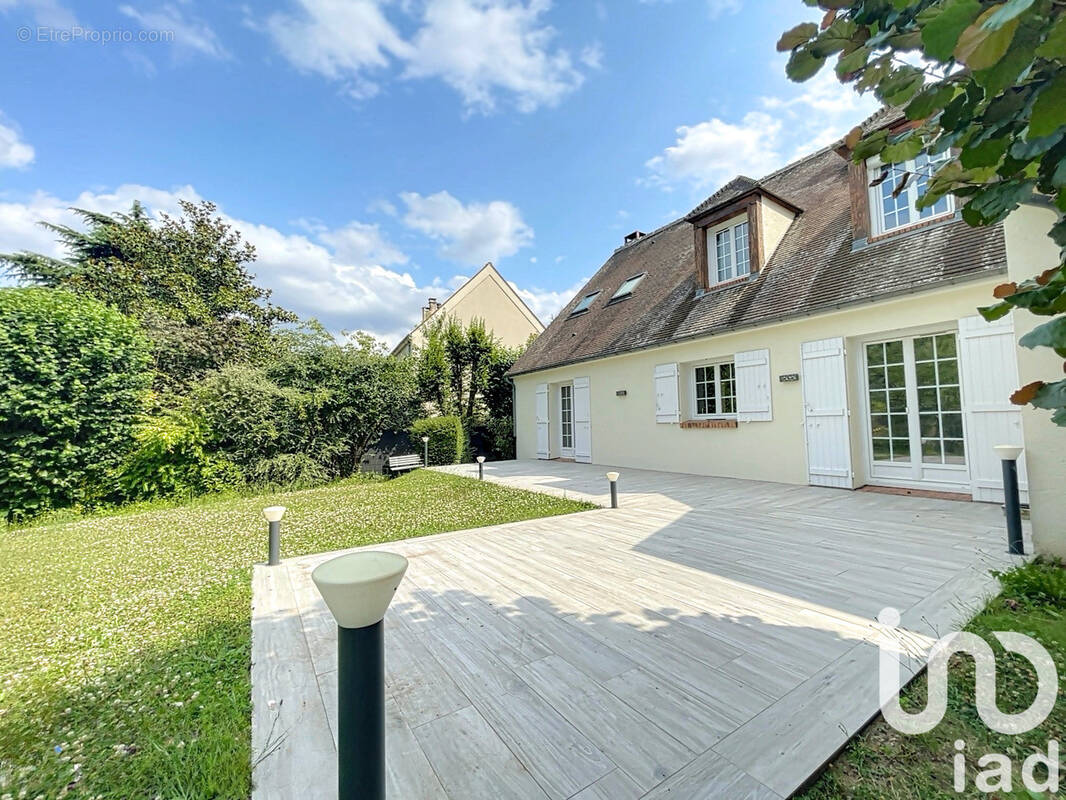 Photo 1 - Maison à MONTLIGNON