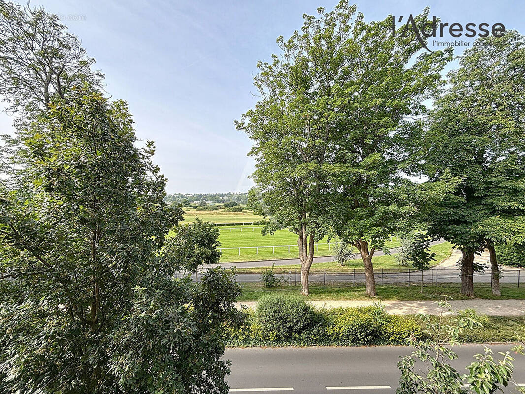 Appartement à SURESNES