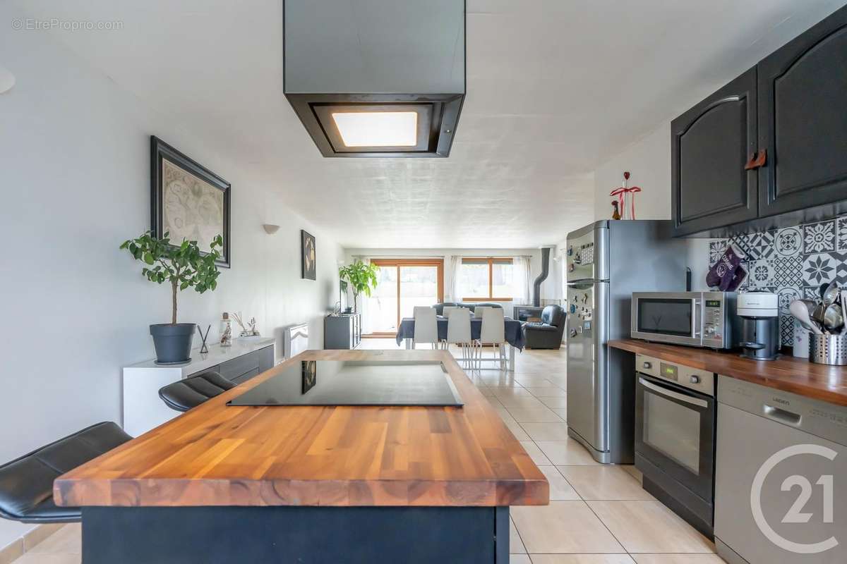 Maison à DAMPMART