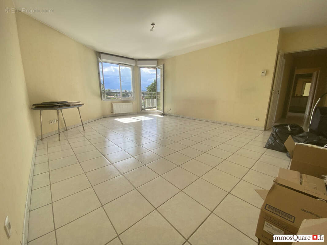 Appartement à LYON-8E