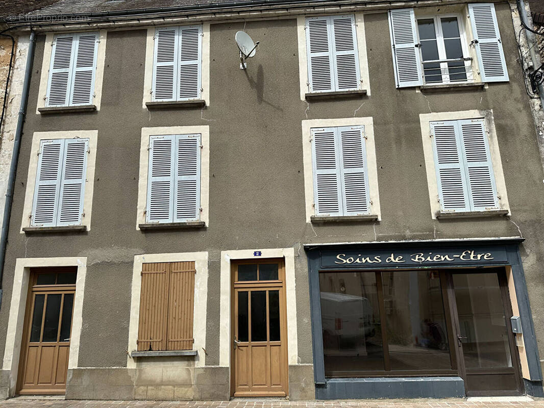 Appartement à REMALARD