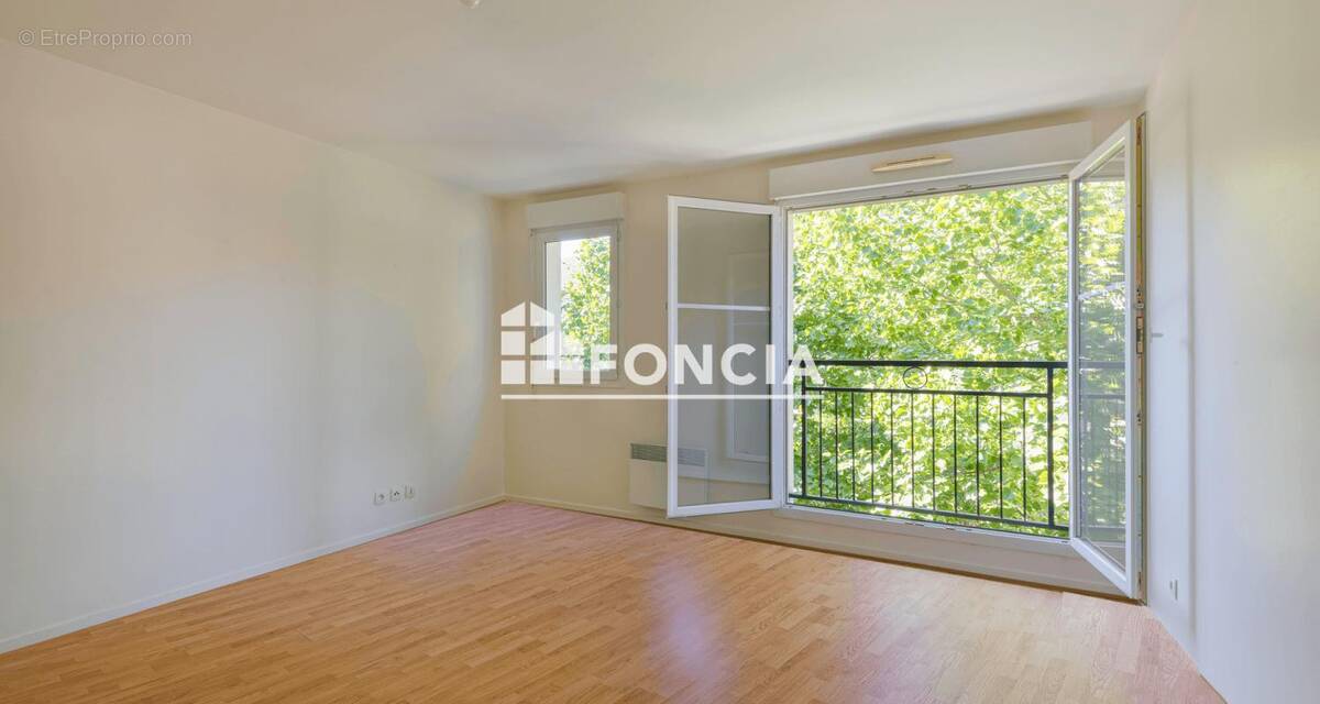 Appartement à BUSSY-SAINT-GEORGES