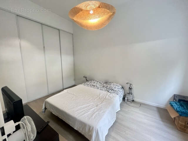 Appartement à PARAY-VIEILLE-POSTE
