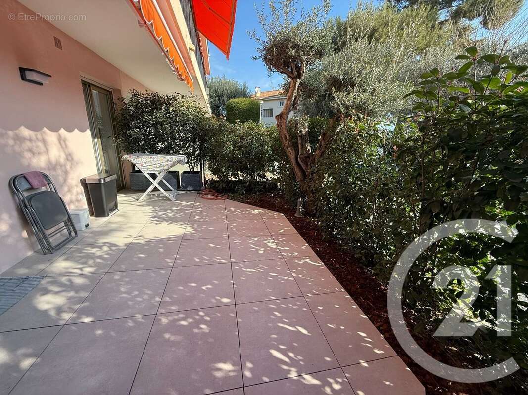 Appartement à ROQUEBRUNE-CAP-MARTIN