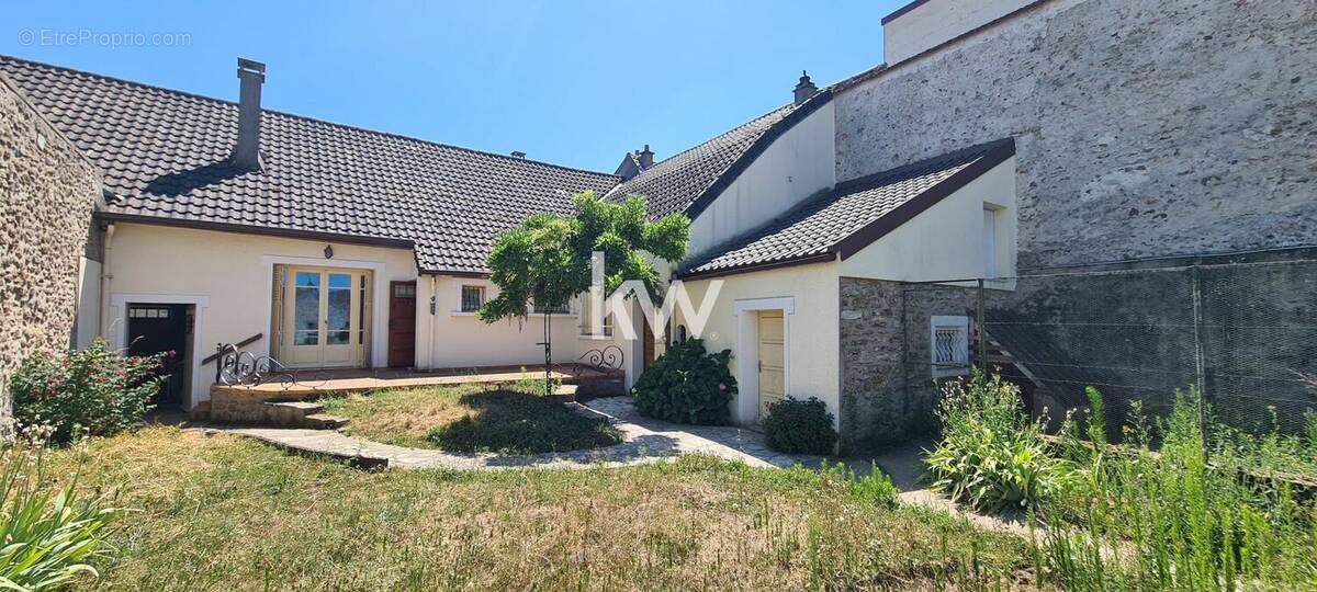Maison à LISSES