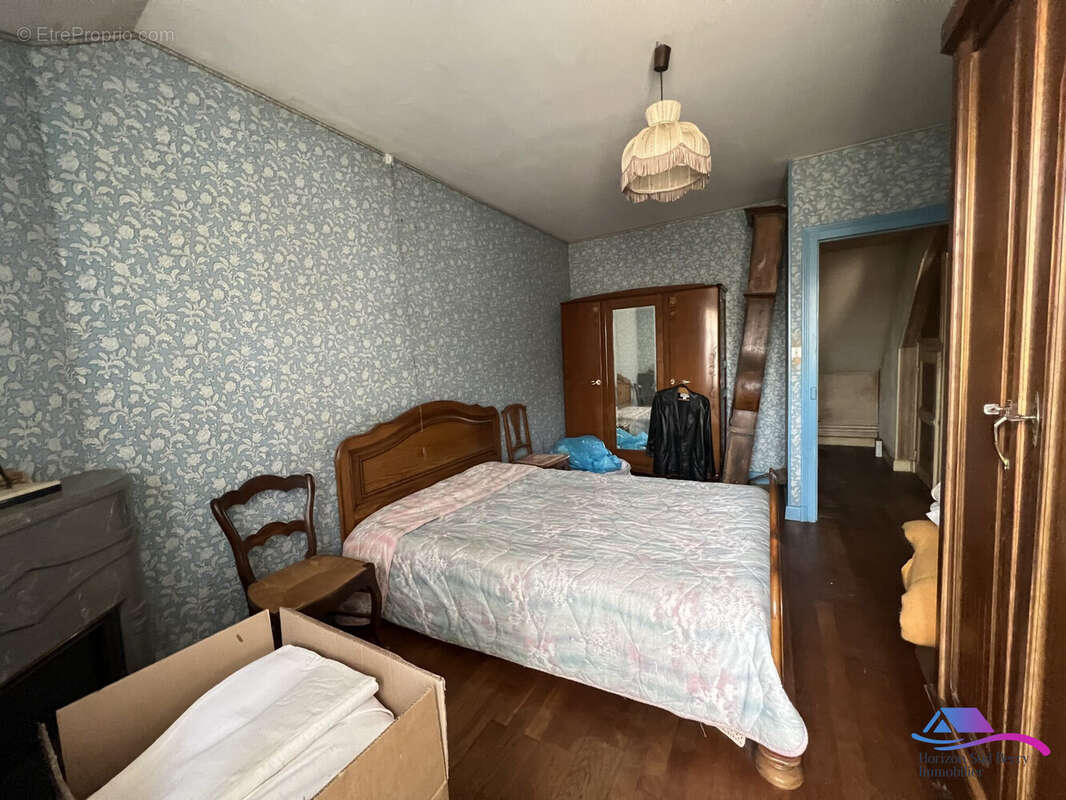 chambre 1 - Maison à CHATEAUMEILLANT