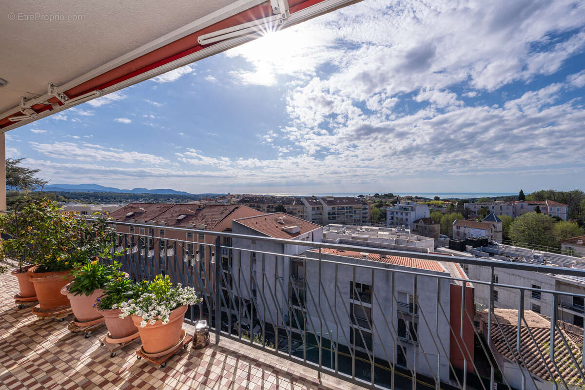 Appartement à VENCE
