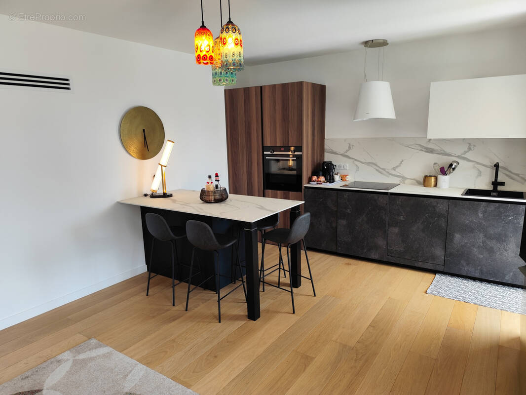 Appartement à VILLENEUVE-LOUBET