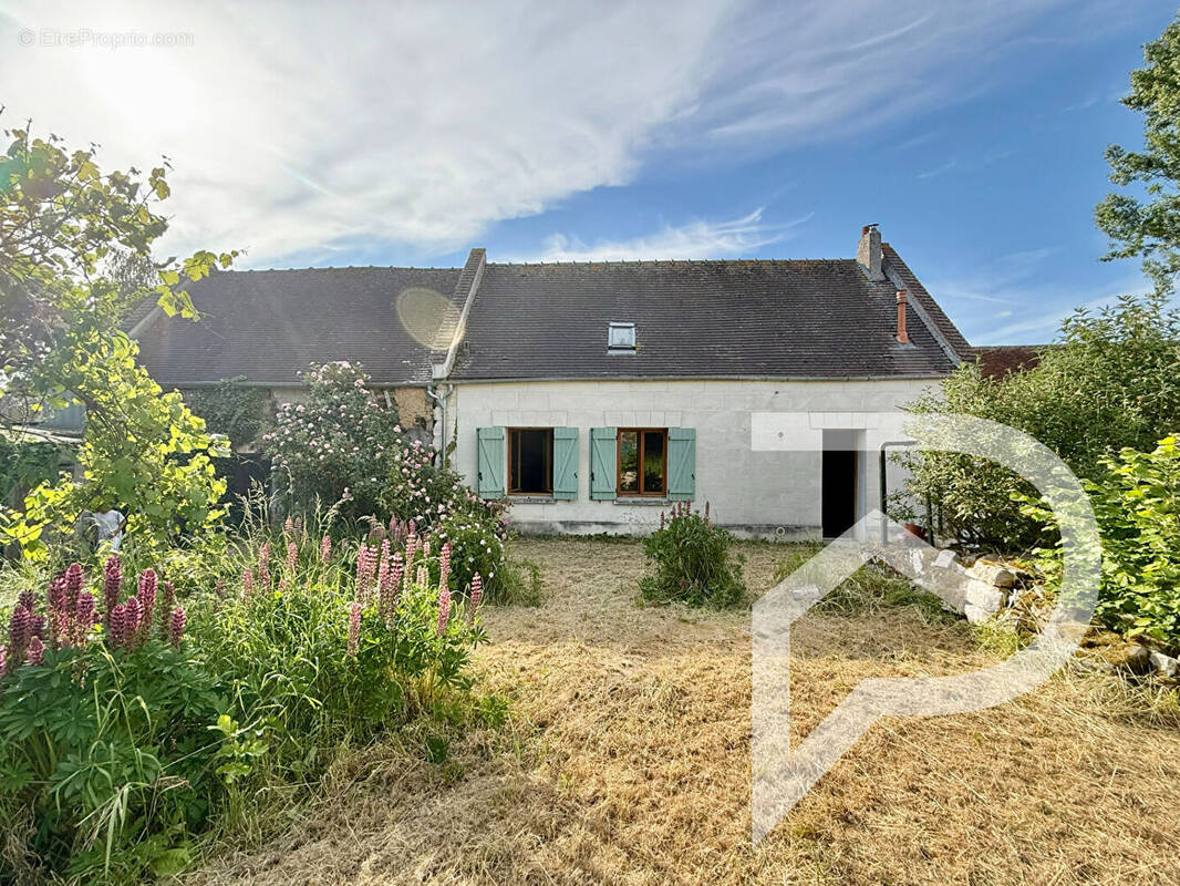 Maison à ESTREES-SAINT-DENIS
