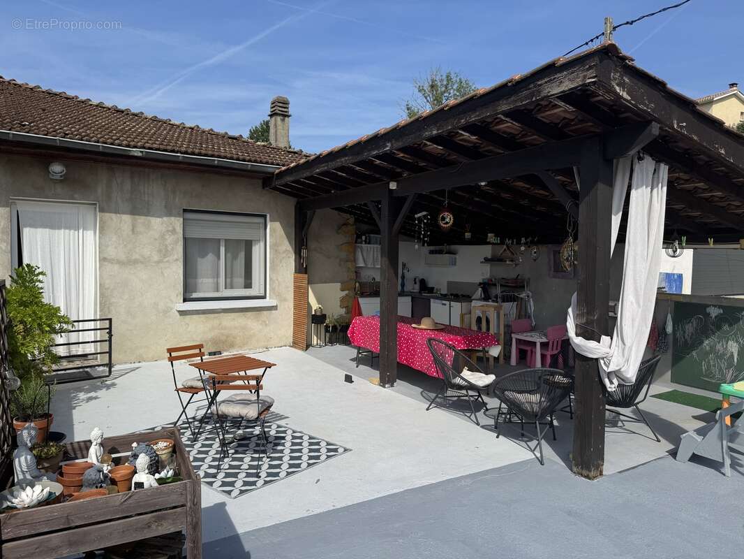 Maison à VERNIOZ
