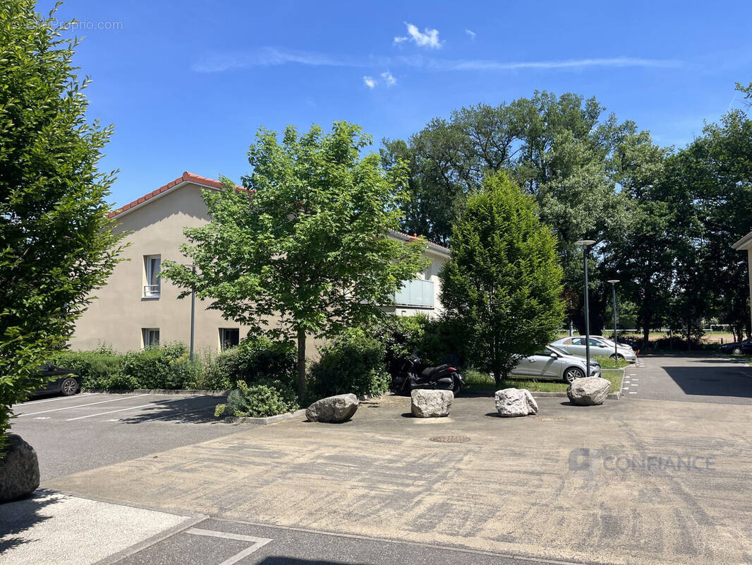 Appartement à CRAPONNE