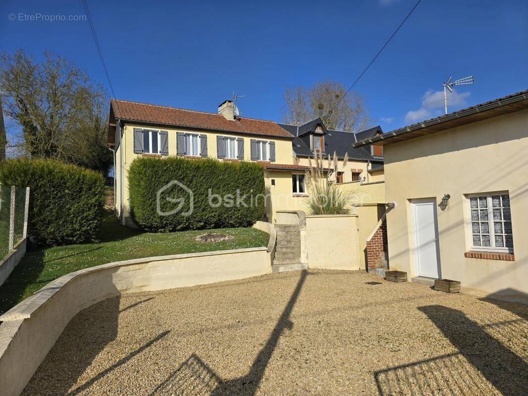 Maison à BRETEUIL