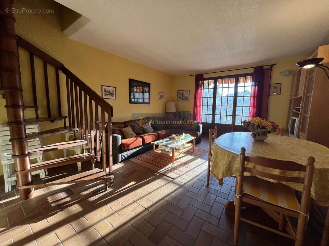 Appartement à SAINT-RAPHAEL