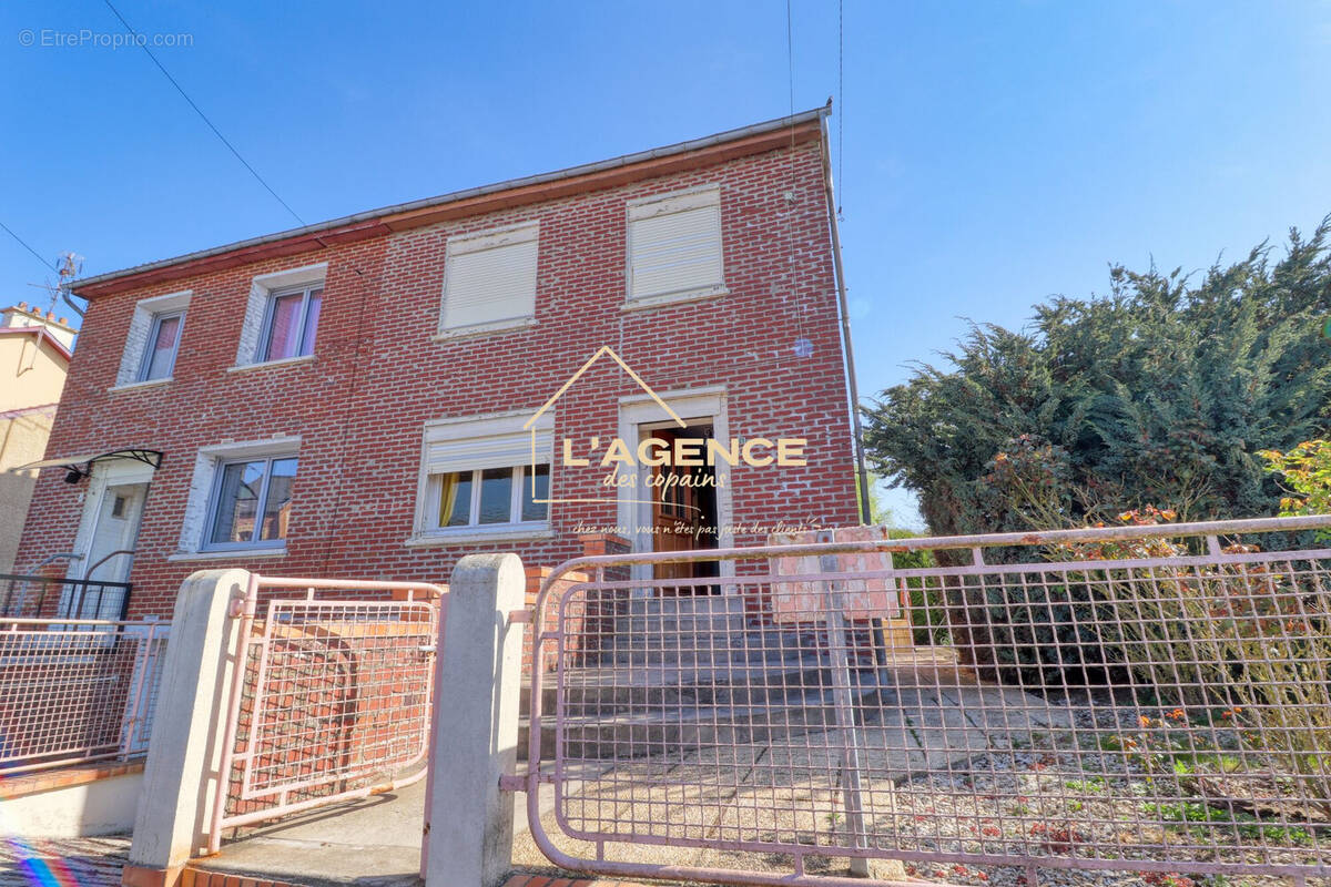 Maison à FOURMIES