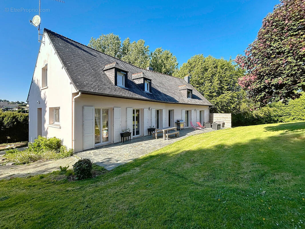 Maison à SAINT-SAUVEUR-LE-VICOMTE