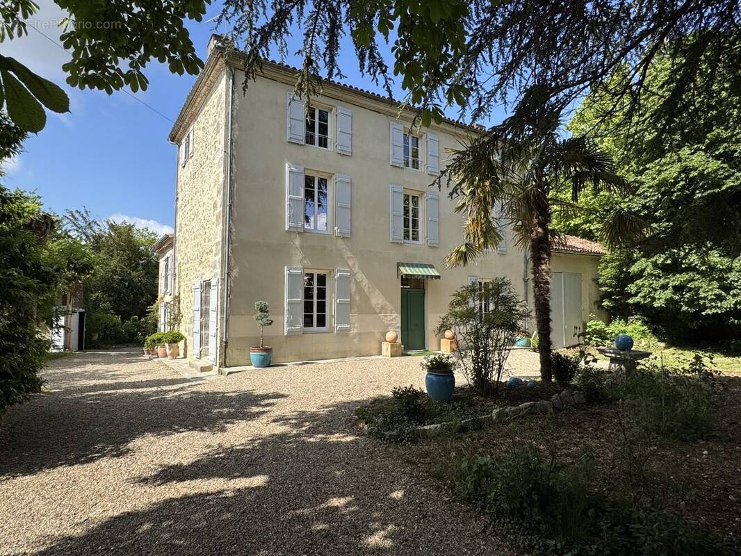 Maison à NERAC