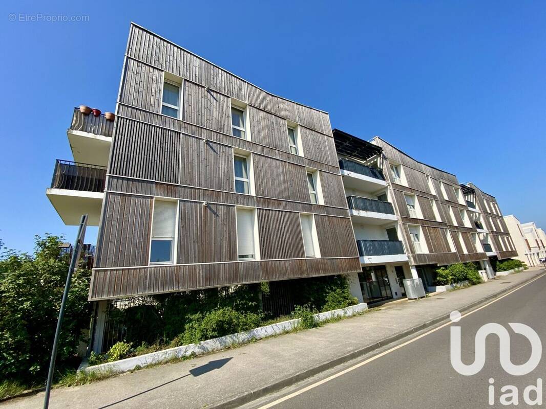 Photo 1 - Appartement à MENUCOURT