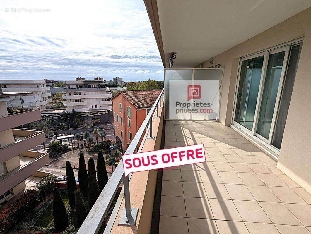 Appartement à MANDELIEU-LA-NAPOULE