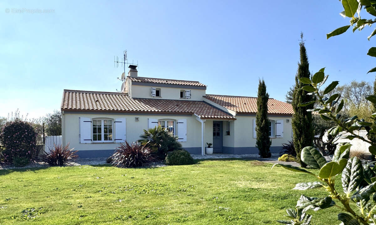 Maison à SAINTE-FOY