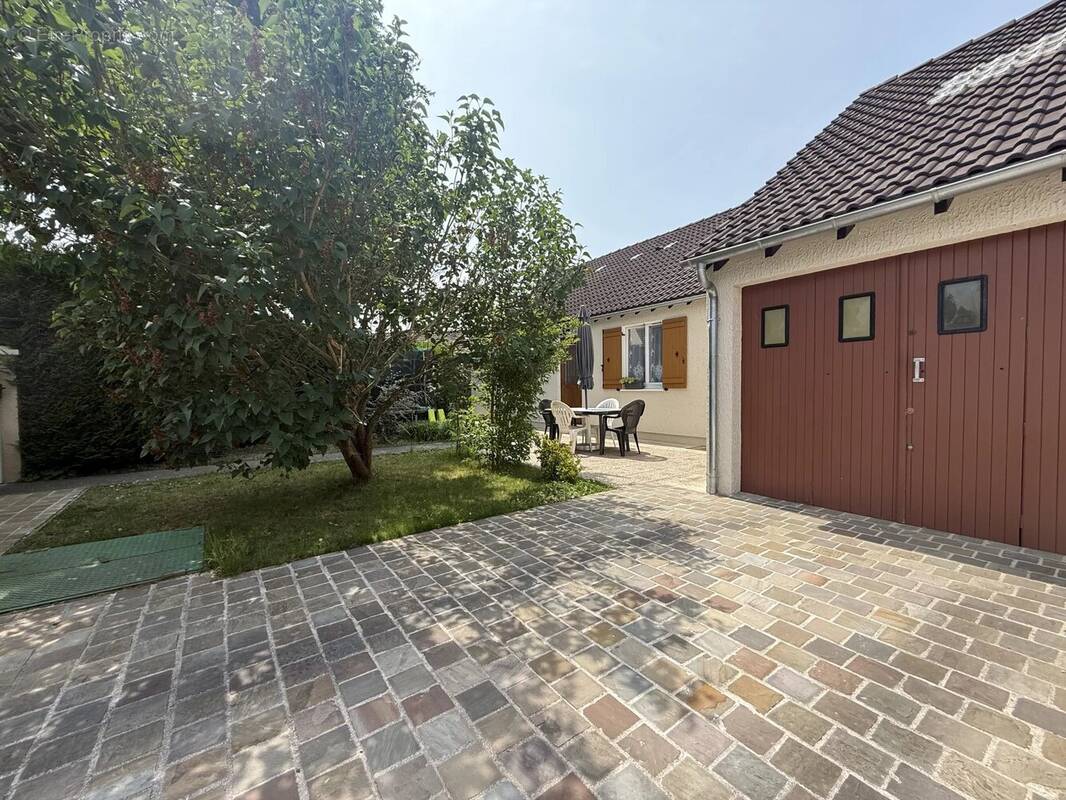 Maison à CHELLES