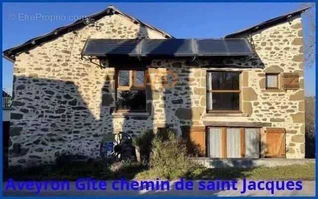 Maison à DECAZEVILLE