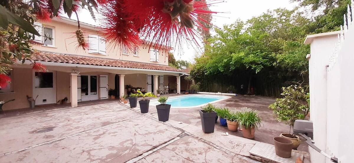 Photo 1 - Maison à LE BOUSCAT