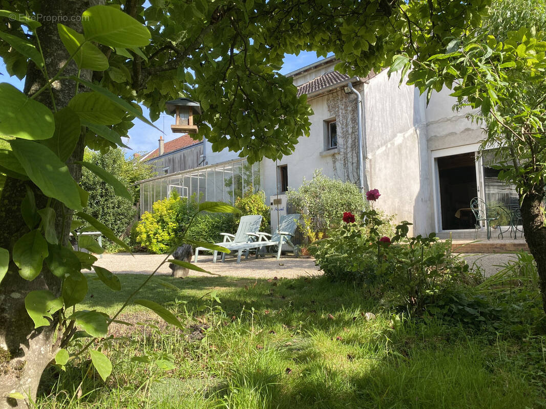 Maison à CHARNY