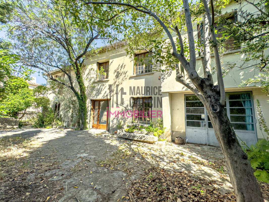 Maison à ROBION