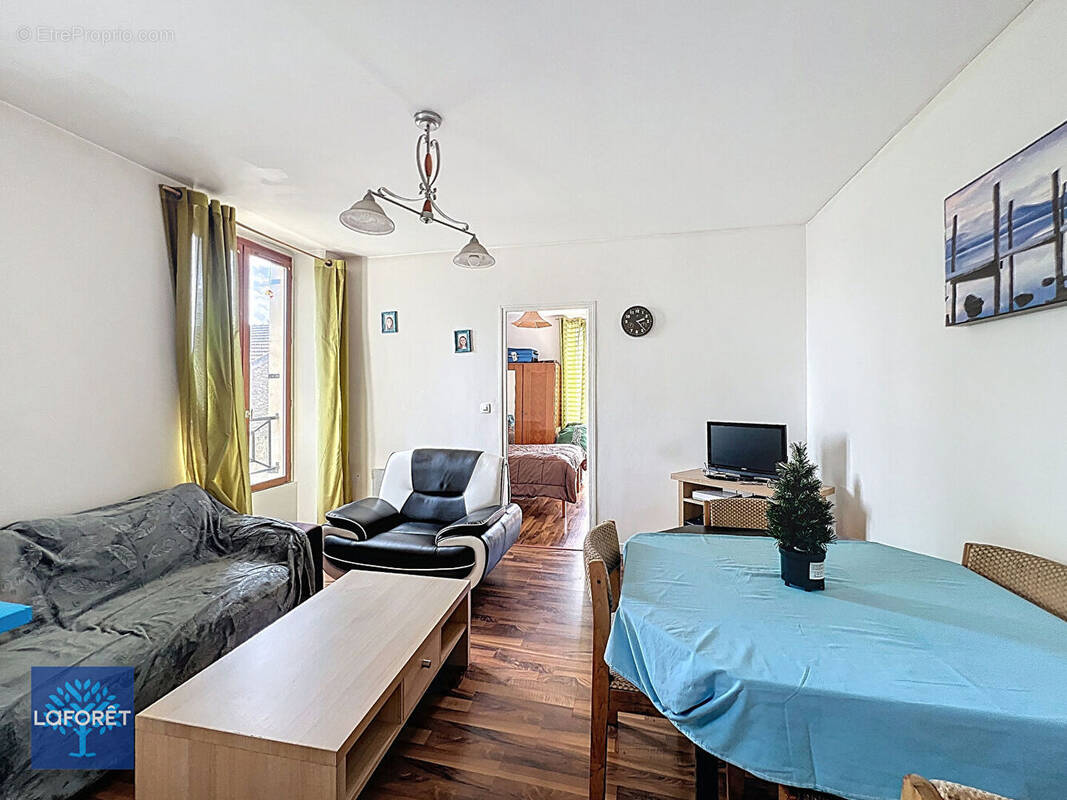 Appartement à VILLABE