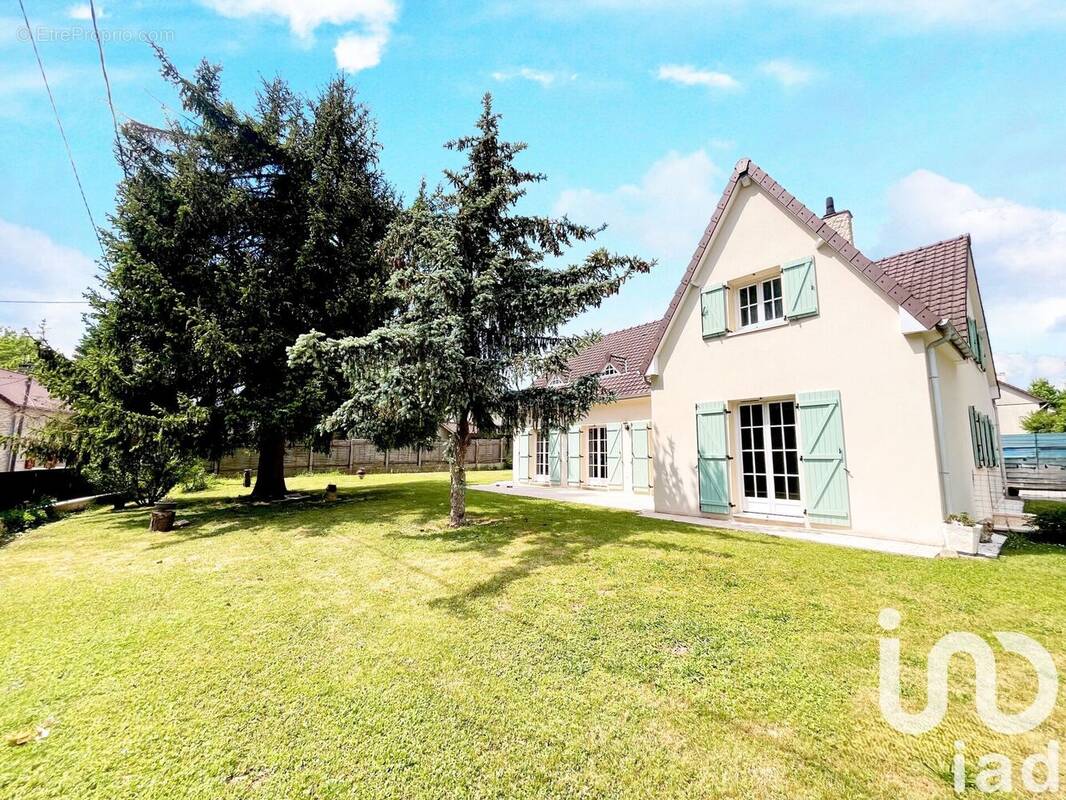Photo 1 - Maison à SAINT-ARNOULT-EN-YVELINES