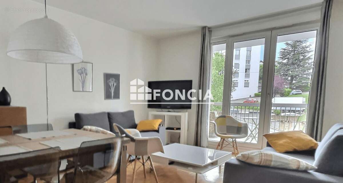 Appartement à SAINT-ETIENNE