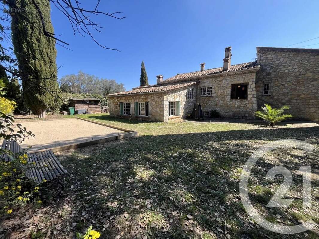 Maison à LE ROURET
