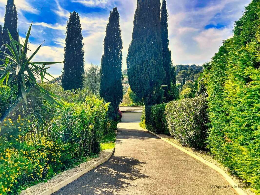 Maison à MOUGINS