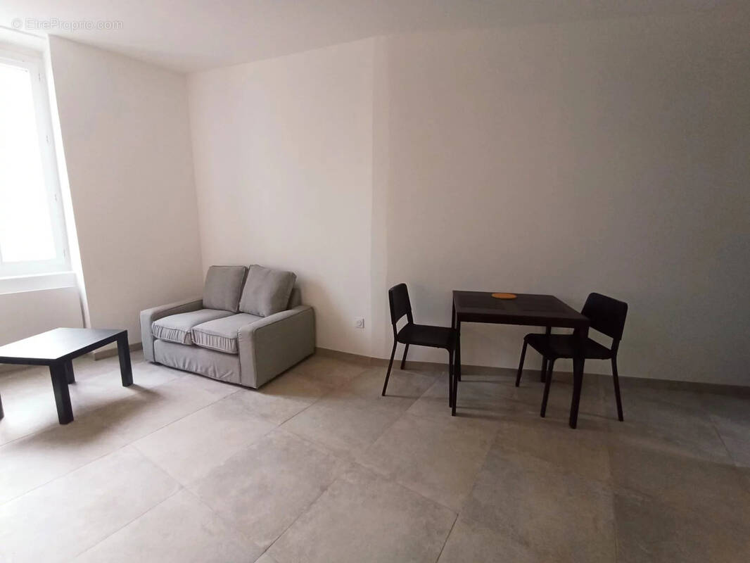 Appartement à GANGES